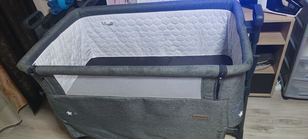 Кошара next to me