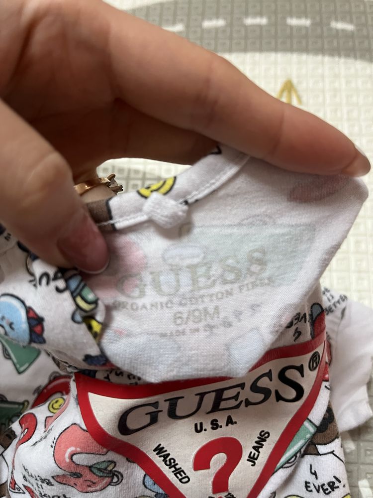 Бебешки гащеризон Guess