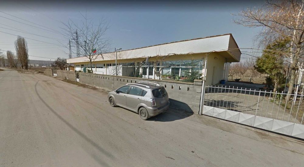 Промишлен имот - фабрика в град Силитра