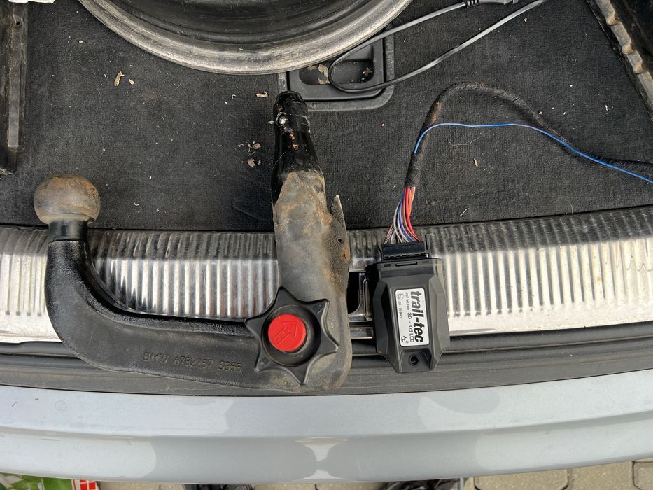 Carlig remorcare bmw e61 cu modul inclus