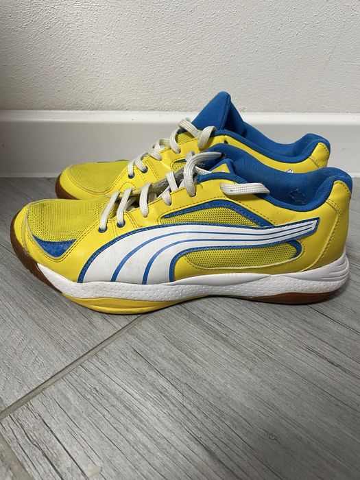 Adidasi Puma marimea 39
