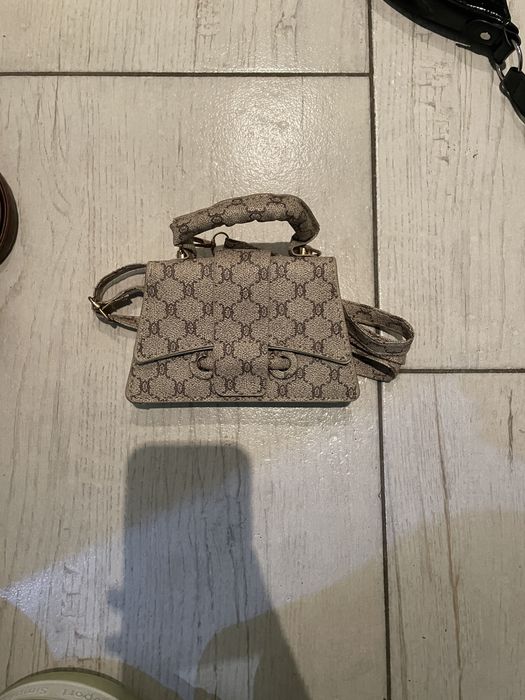 Продавам 2 дамски чанти