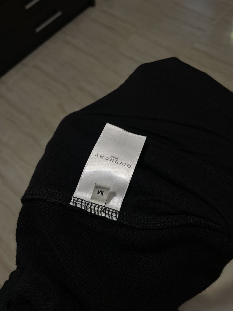 Pantaloni scurti Givenchy