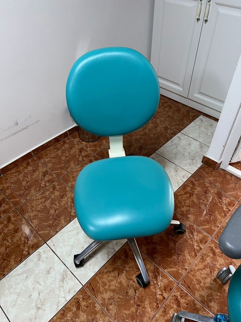 Unit dentar Siger V1000 în stare foarte buna !
foarte bine întreținut