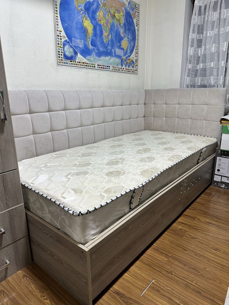 Односпальная кровать