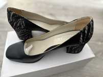 Pantofi marimea 39