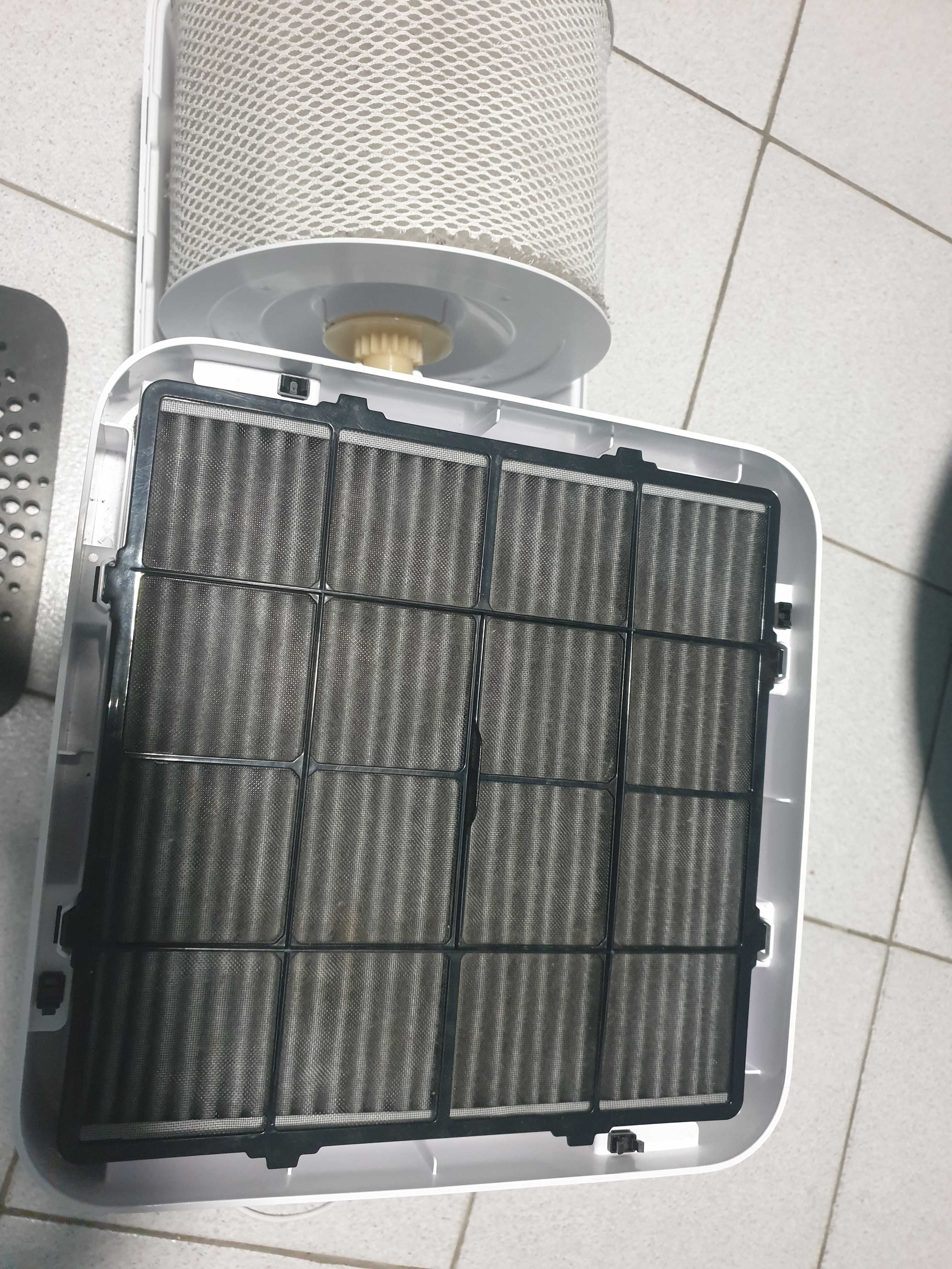 Пречиствател и Овлажнител на въздух BONECO H300.