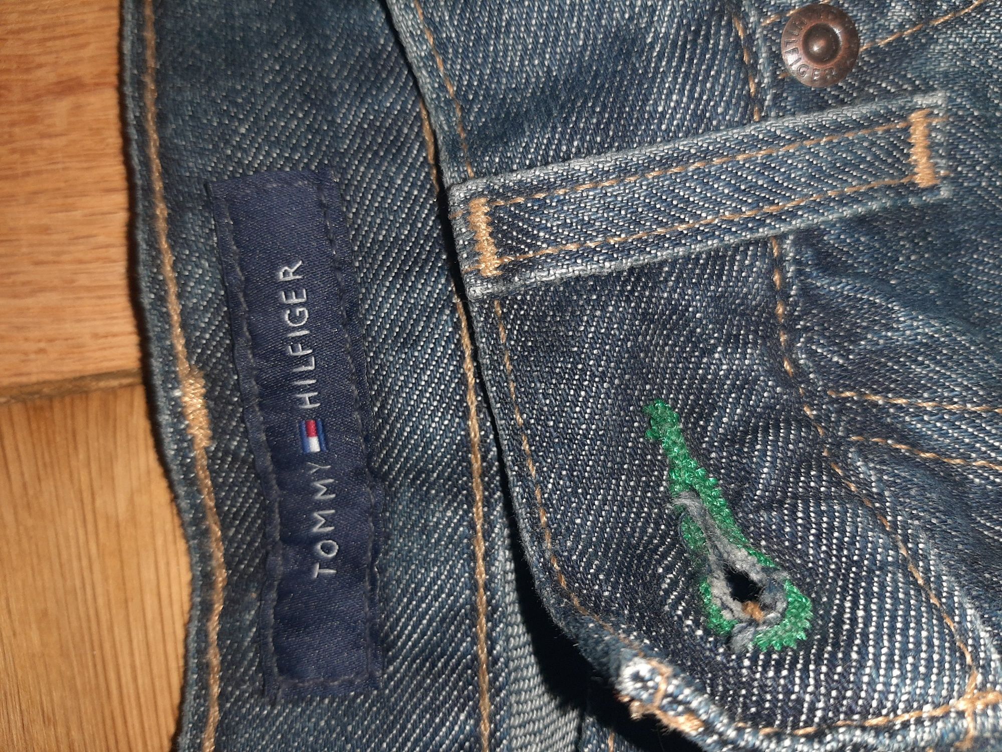 Jeansi foarte frumosi marca Tommy Hilfiger "Mercer"-stare impecabila