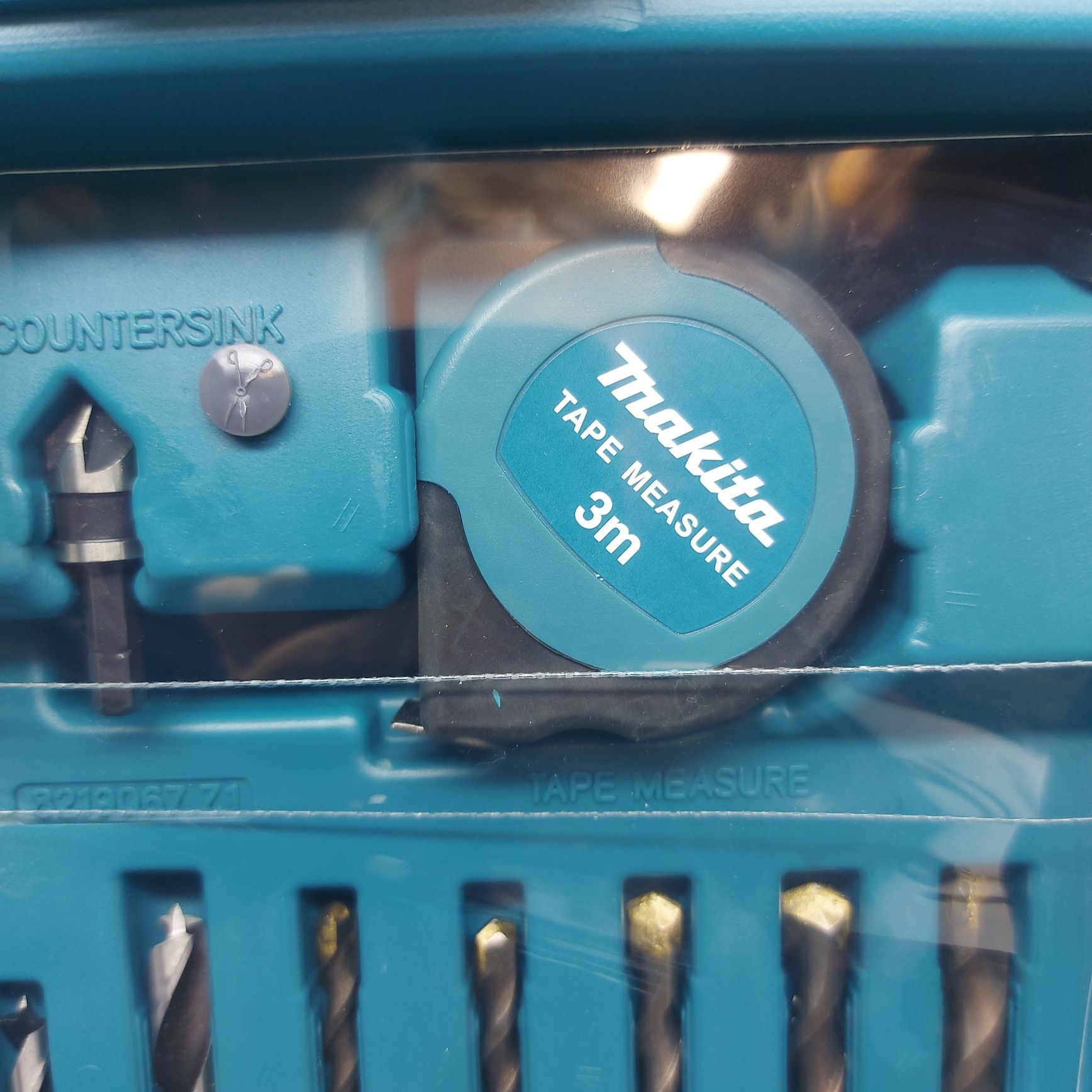 ПРОМОЦИЯ.Акумулаторен перфоратор Makita DHR171RAX3