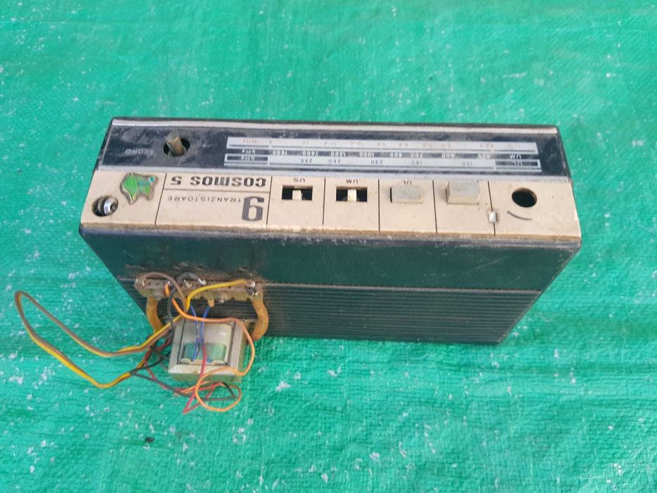Radio vechi portabil,cosmos 3,fab.Tehnoton Iași,1977,perioada comunist