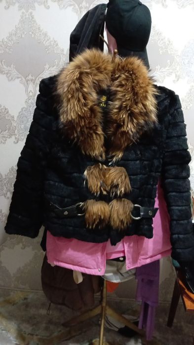 Куртки 44-46 размер, пальто женское 48-50 размер, шубка 46-48 размер