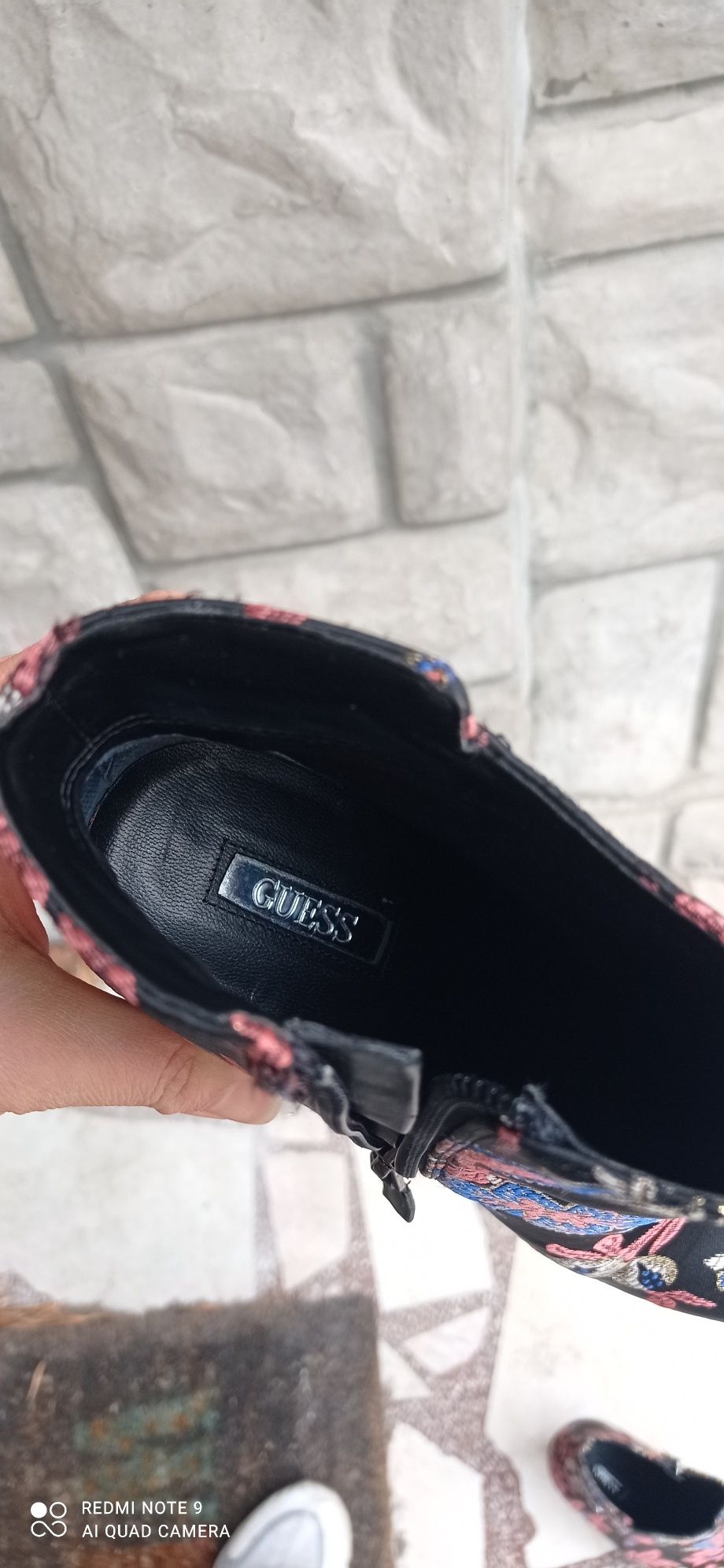 Дамски боти Guess