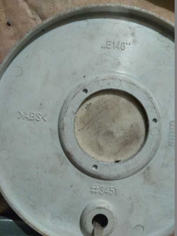 Продам колпаки "WSL" (E146 №3451) для литых дисков.