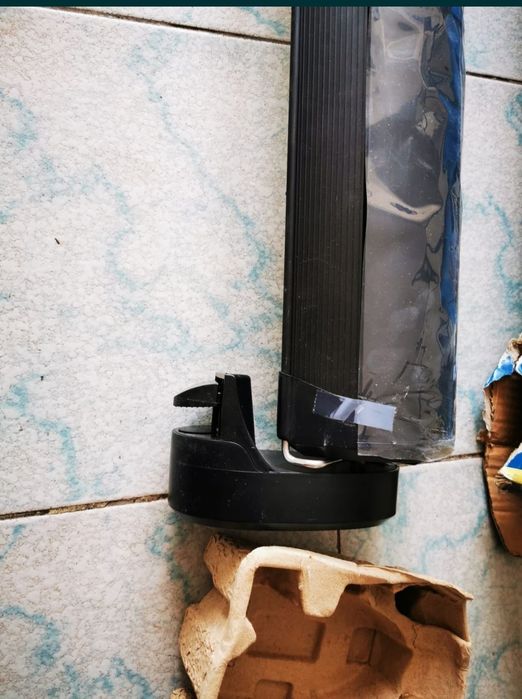 Vând lampa acvariu Fluval T5 H0 cu led albastru de veghe