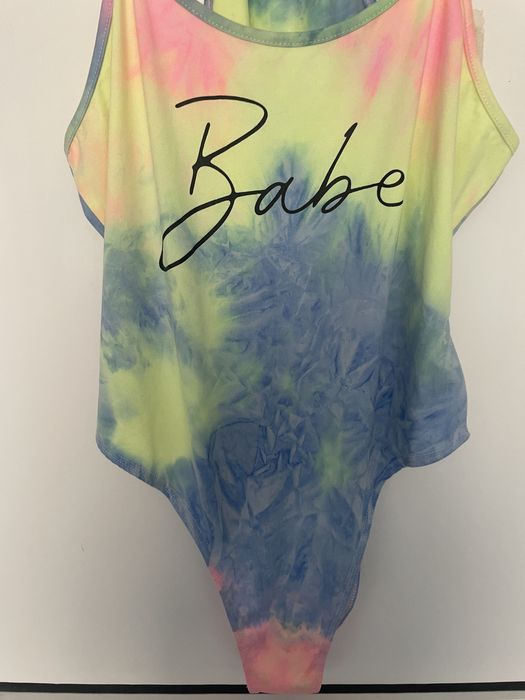 Top multicolor cu bretele