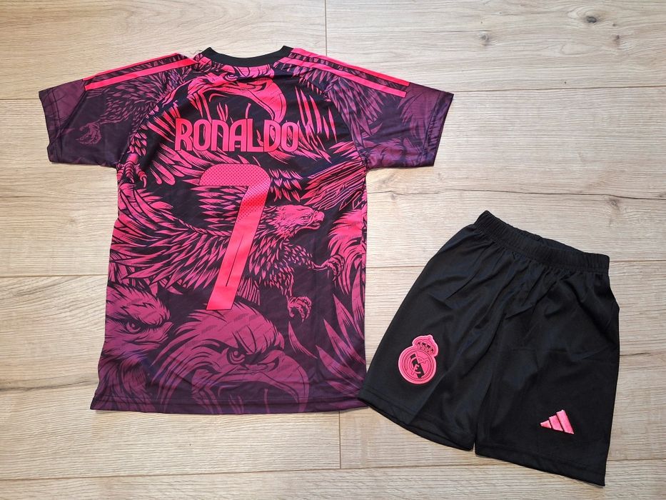 Детски флуоресцентен футболен екип на РЕАЛ М #К.РОНАЛДО#7!