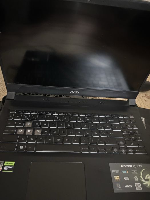 Laptop Gaming MSI Bravo 15C7V Ryzen 7 7735HS RTX 4060 8GB 16GB ram