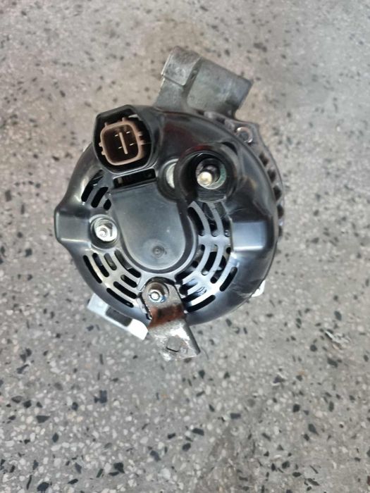 Алтернатор за Хонда