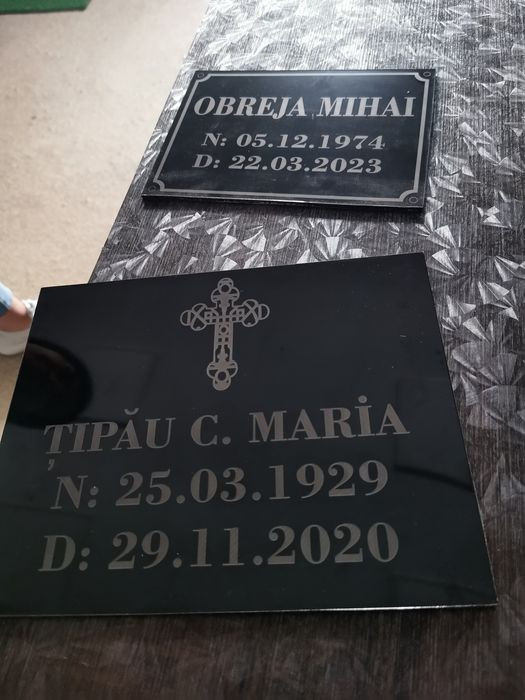 servicii de inscriptionari monumente  placi - marmura granit