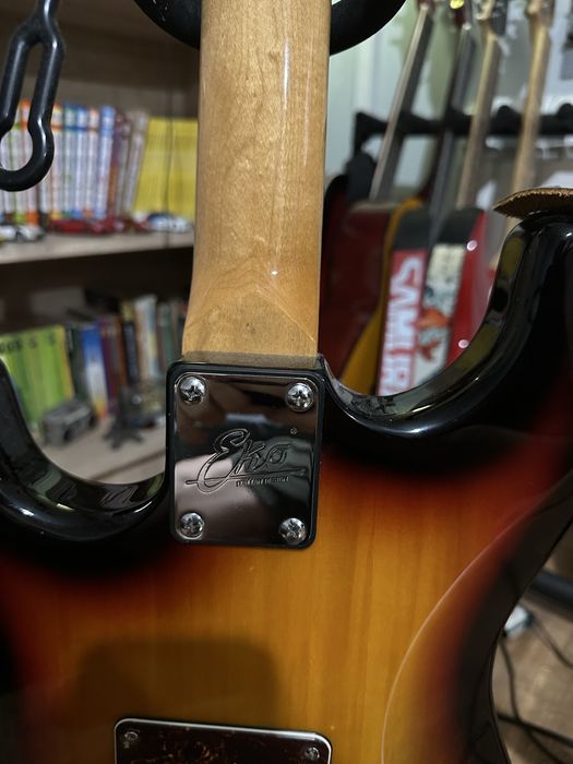 Електрическа китара Eko sunburst stratocaster