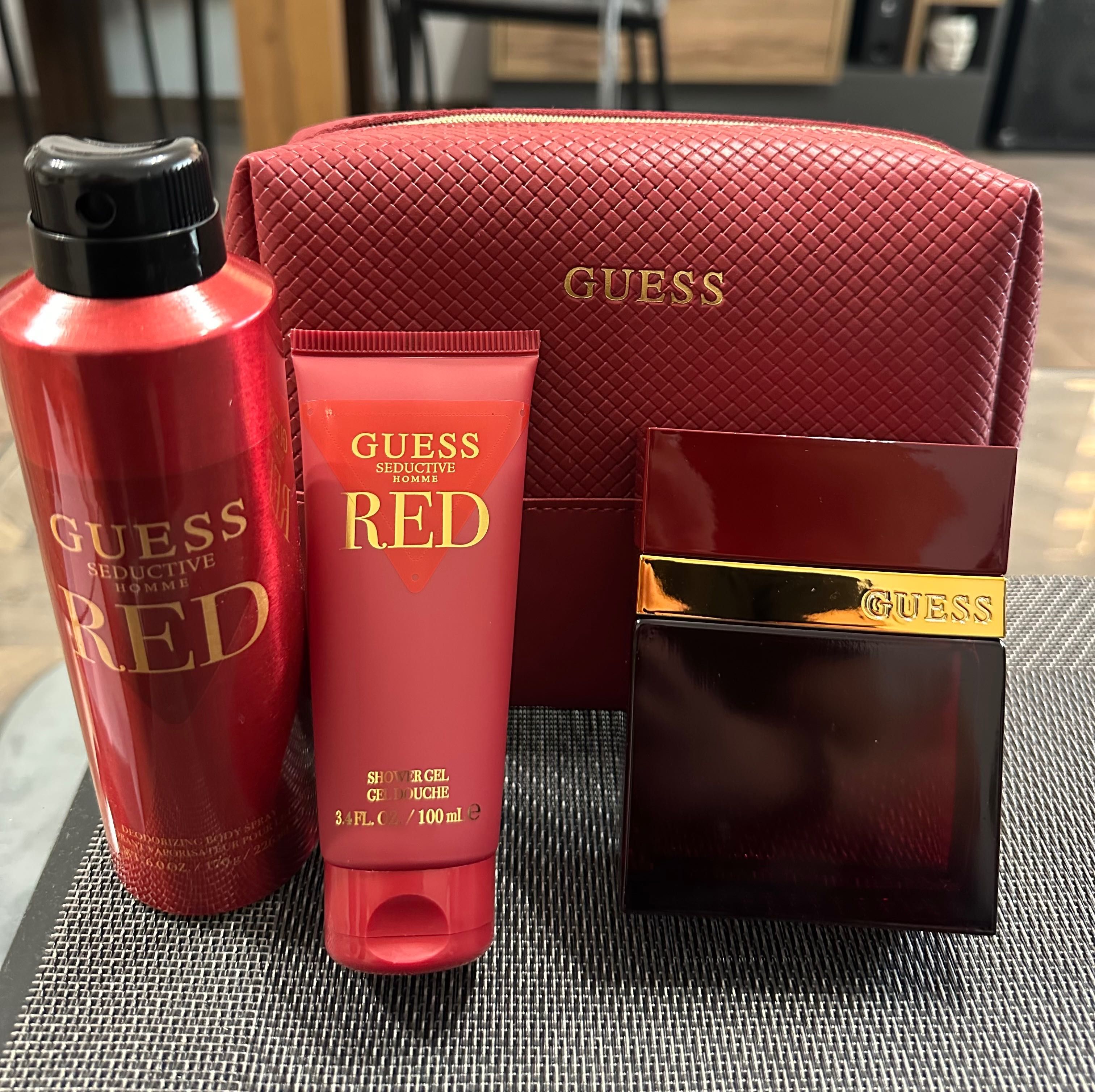 GUESS подаръчни комплекти -оригинални и чисто нови (последни 2 бройки)