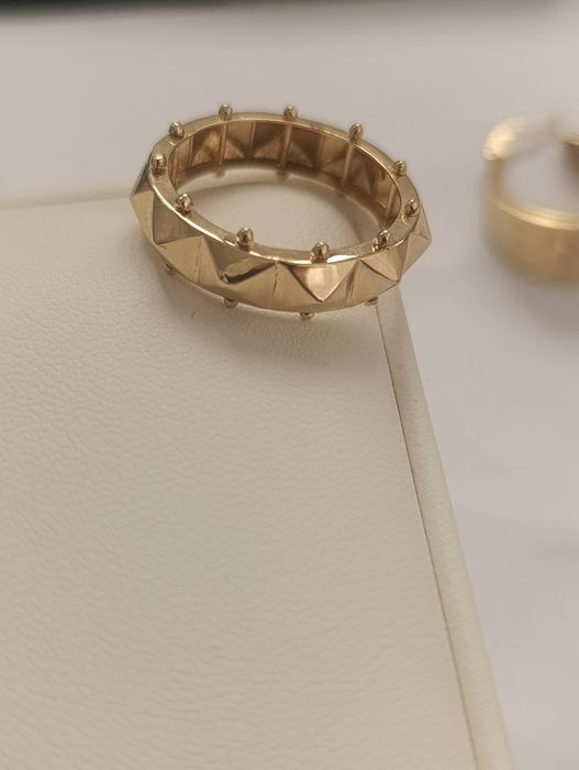 Золотое кольцо, CARTIER ,вес 2,21 проба 585, размер 18,5