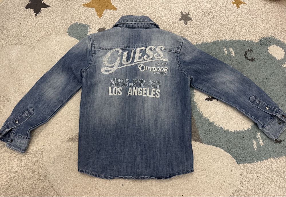 Детска дънкова риза Guess и бяла риза Mayoral