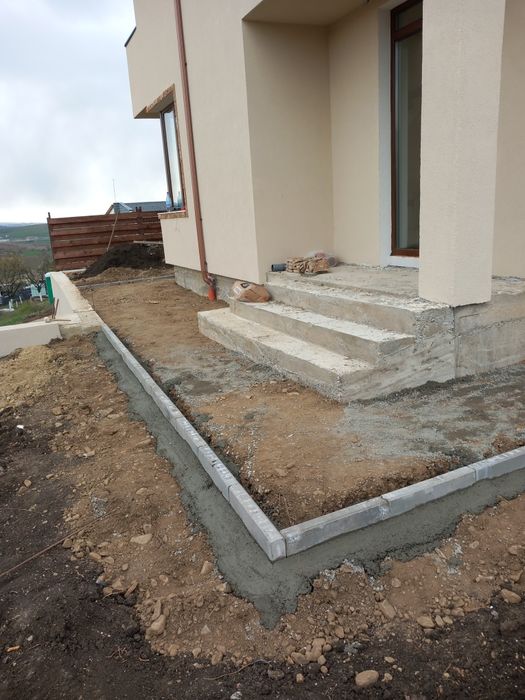 Executam Montaj pavaj si reparati