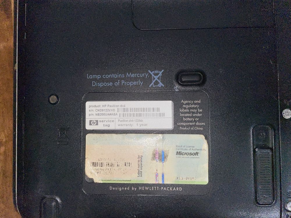 Ноутбук hp Pavilion dv4 Коричневого цвета