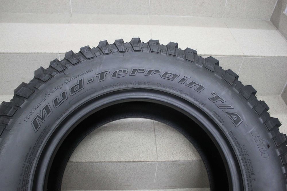 255/75-17 BF Goodrich Mud-Terrain