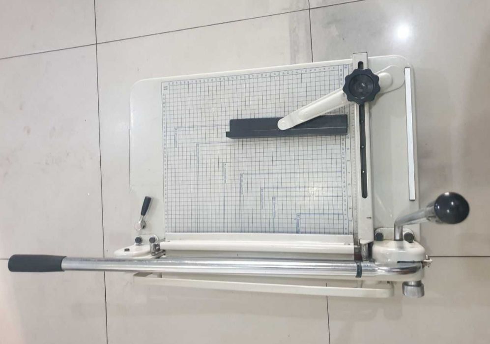 Резак для бумаги/ qog'oz kesuvchi uskuna/ paper cutter YG868 A3/ rizak