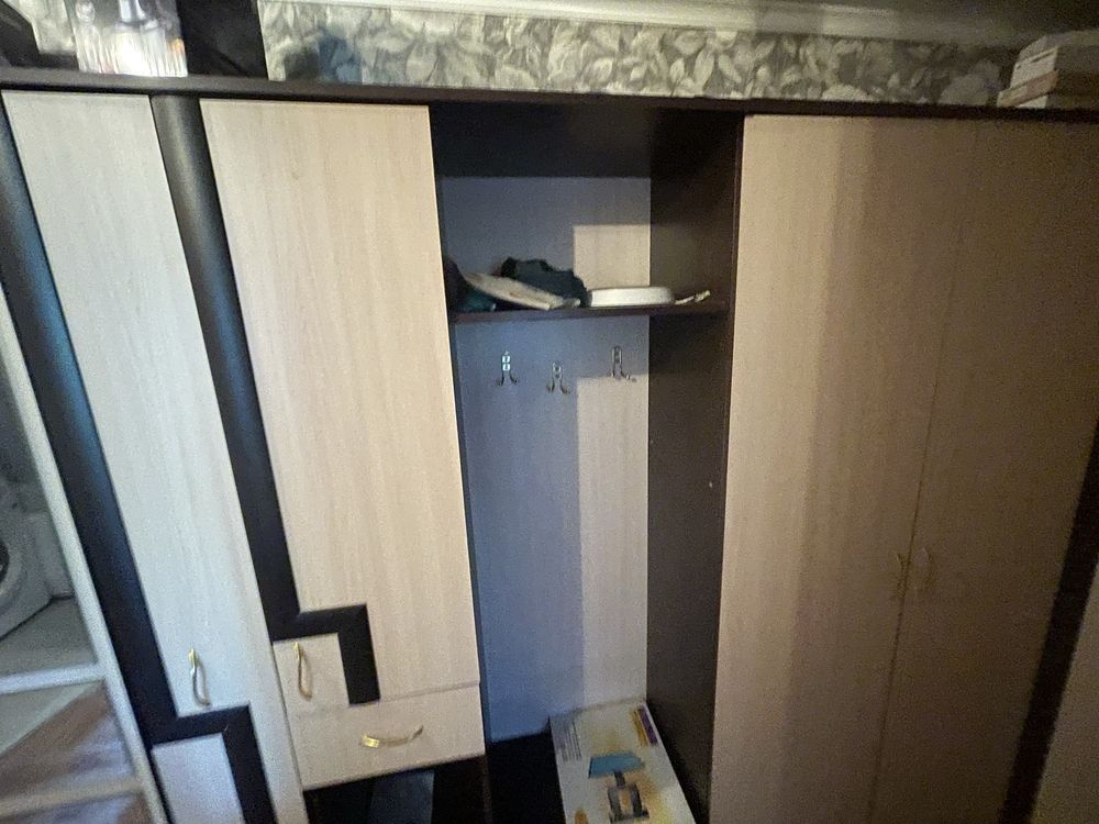 Шкаф в прихожую, угловой