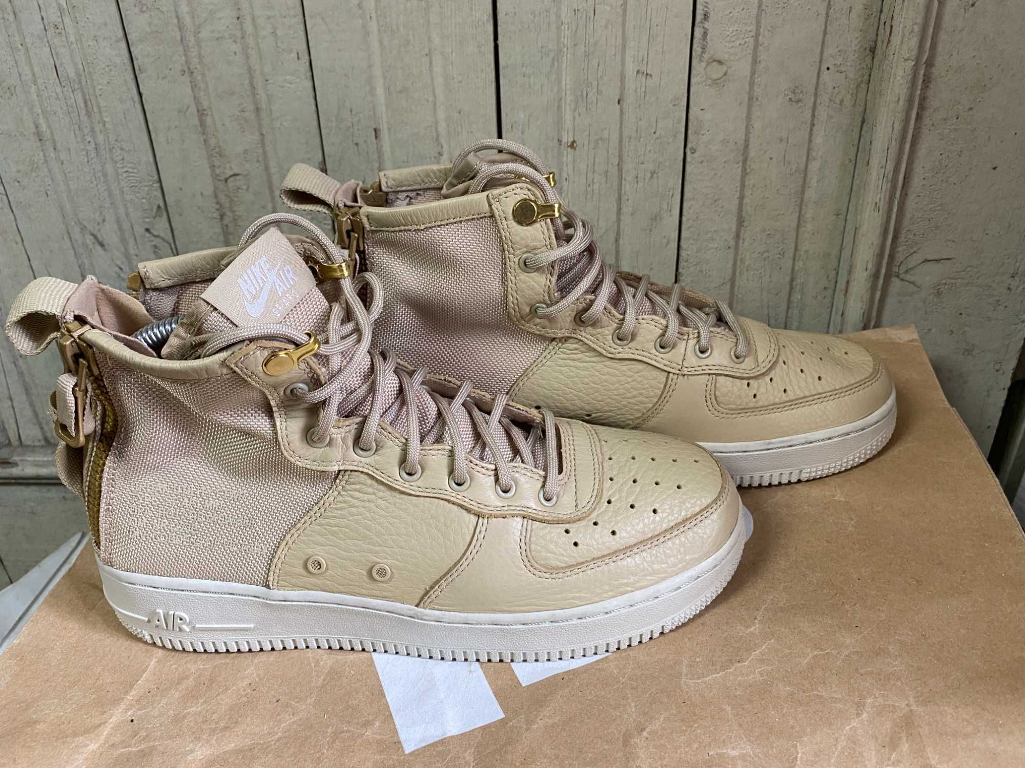 ''Nike SF Air Force 1 Mid "Mushroom"оригинални маратонки 40 номер