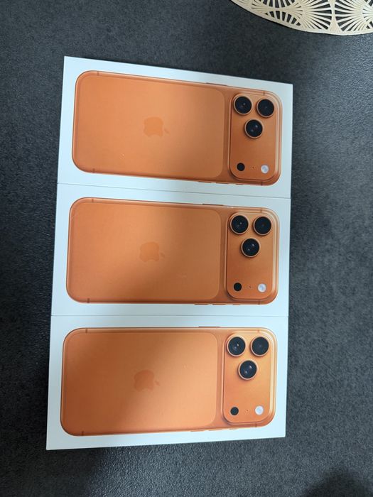 IPhone 17 pro max 256 orange cosmic sigilat