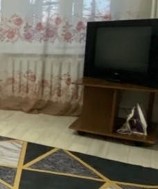 Продам не дорого телевизор с пультом