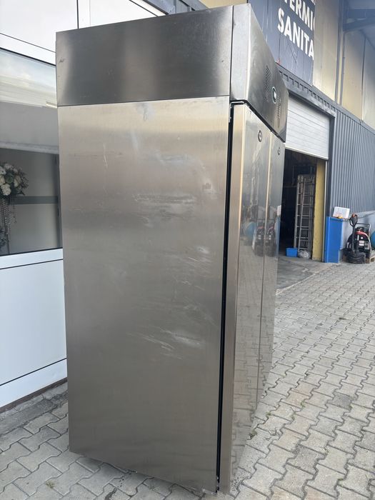 Frigider profesional.