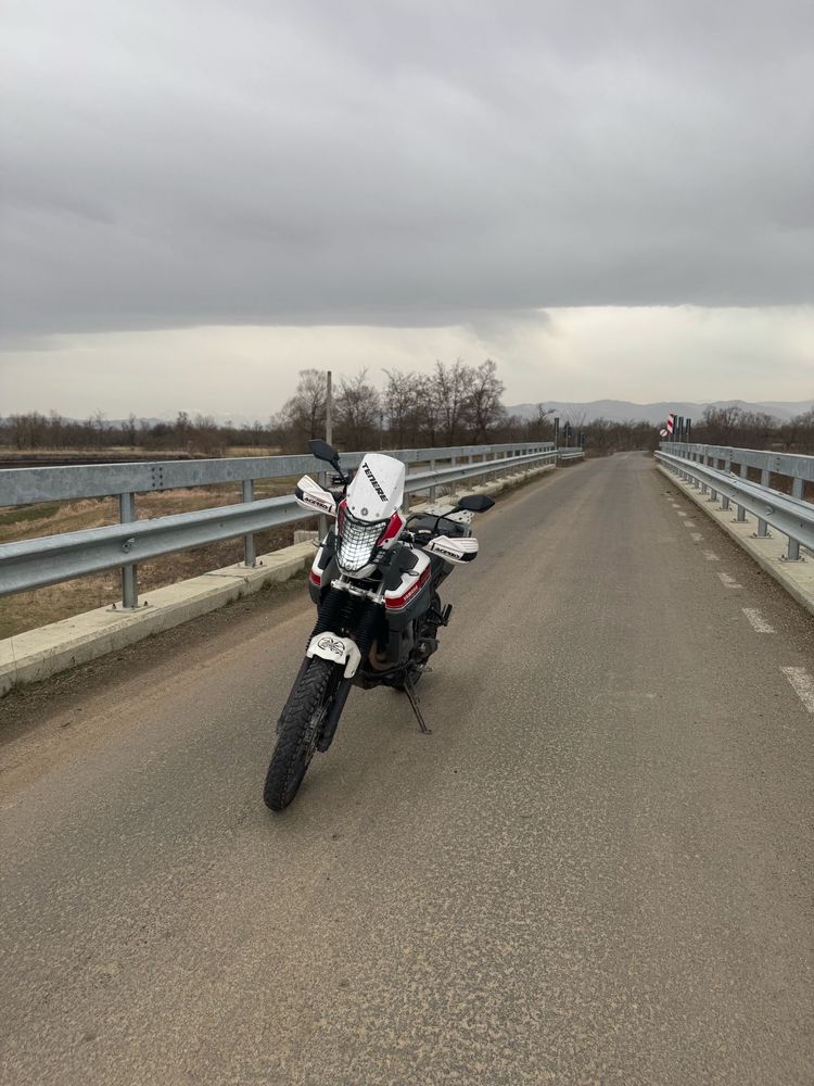Vând Yamaha Tenere 660