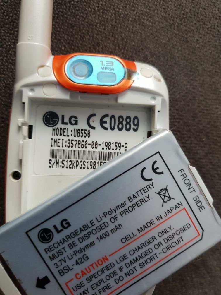 LG U8550 Complet Impecabil ,,Nou" fara placa de baza