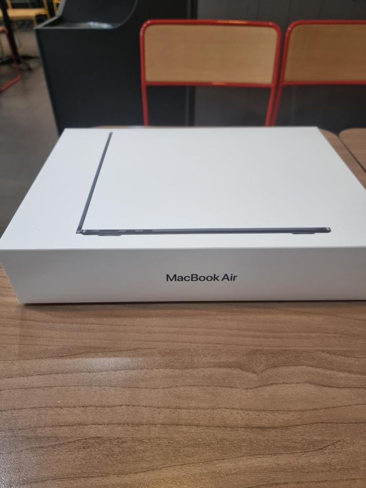 MacBook Air m2 ozu 16