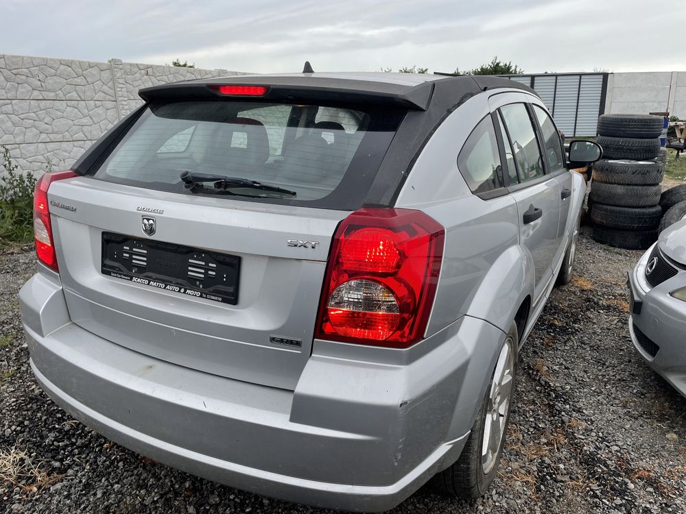 Dezmembrez dodge caliber benzina/motorina