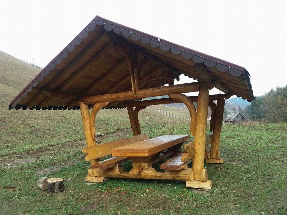 Terasa, foișoare rustice