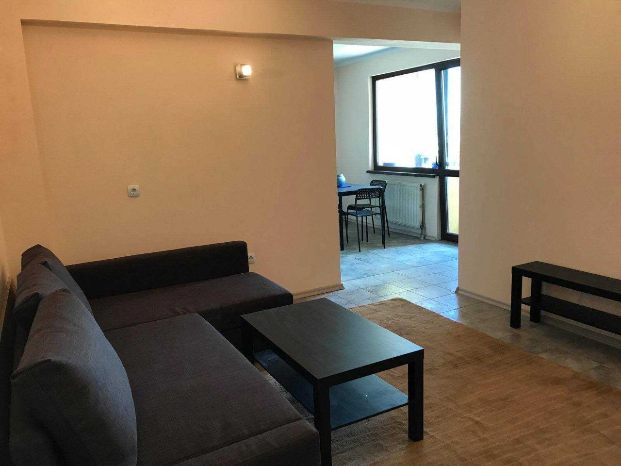 Дава се под наем Тристаен апартамент в София, Лагера - 85 кв.м за 816 € - Снимка #1
