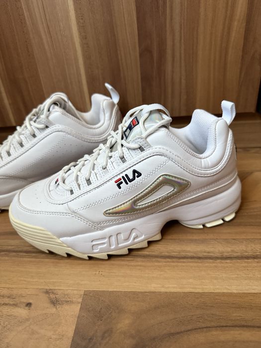 Adidasi fila,marime 38-38 jumate