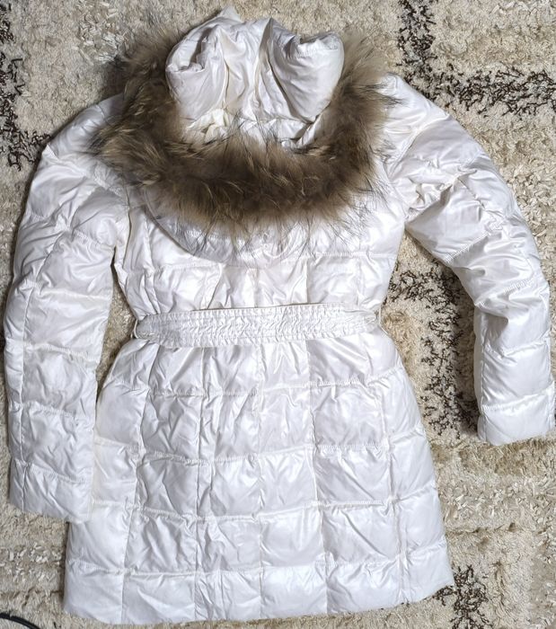 Дамско бяло яке с пълнеж от пух