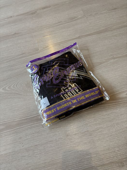 Eric emanuel negru ne purtati noi