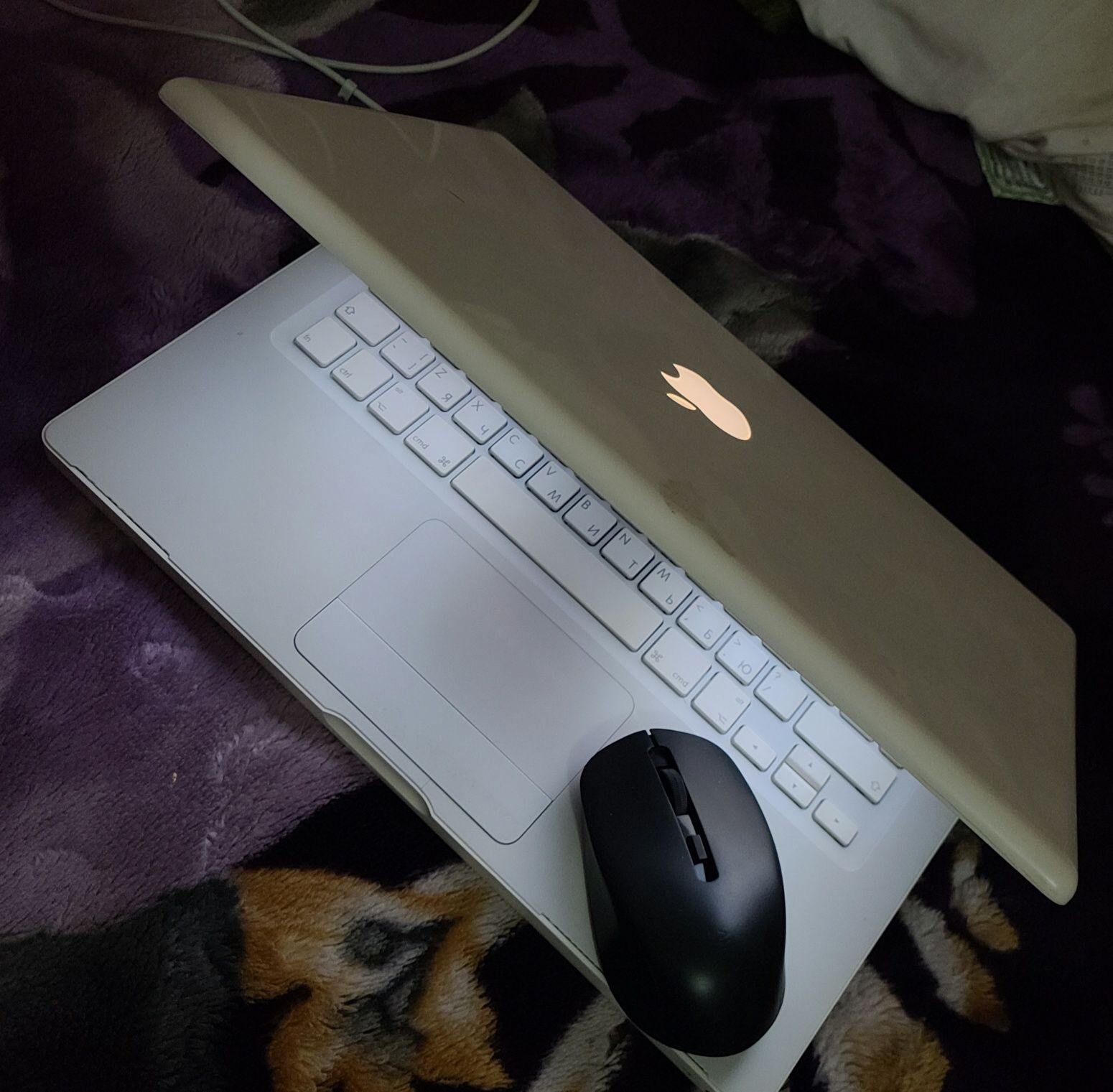 Mac book  2009 not book