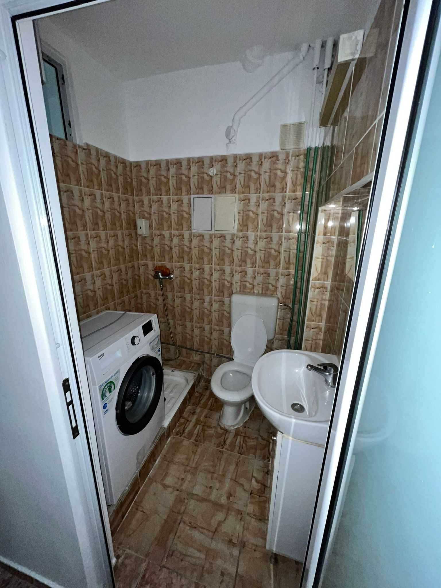 Garsonieră Baba Novac – langa metrou și parc