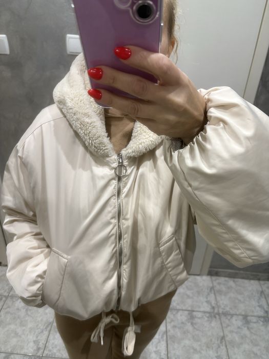 Яке pull and bear M/L размер 30лв