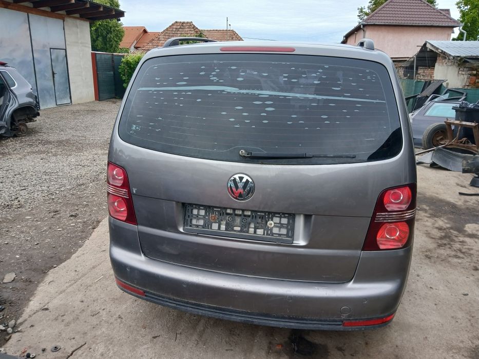 Dezmembrez Piese Vw Touran 2005-2009