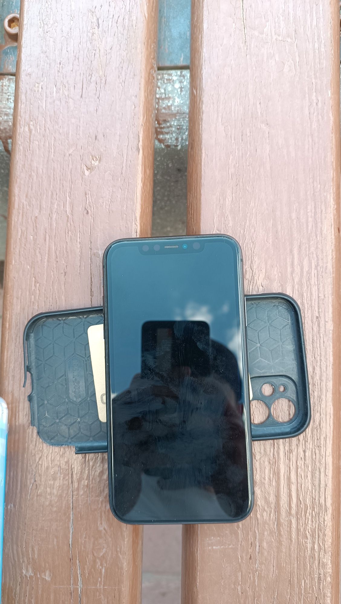 iPhone 11 почти как новый